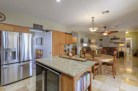 Kitchen - 1889 E Sagebrush St, Gilbert, AZ 85296 photo 6 of 12