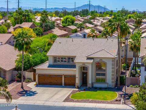 View/Area - 1889 E Sagebrush St, Gilbert, AZ 85296 photo 5 of 5