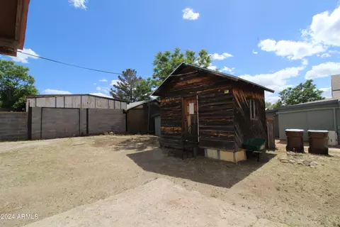 386 E Cuprite St, Globe, AZ 85501 photo 4