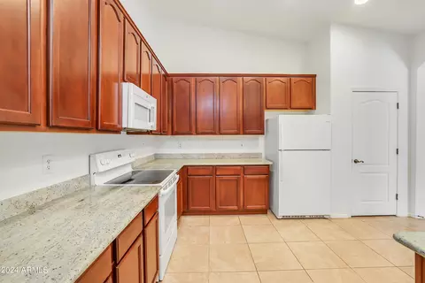 2005 W Darrel Rd, Phoenix, AZ 85041 photo 11