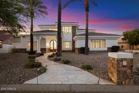 3522 E Suncrest Ct, Phoenix, AZ 85044