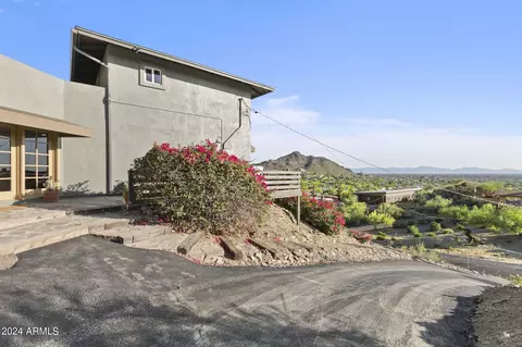 Exterior - 1734 E Gold Dust Ave, Phoenix, AZ 85020 photo 4 of 21