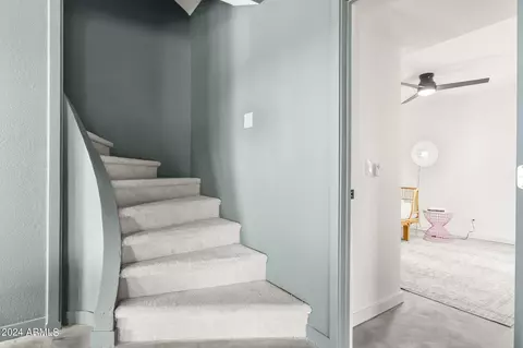Entry Way - 1734 E Gold Dust Ave, Phoenix, AZ 85020 photo 4 of 5