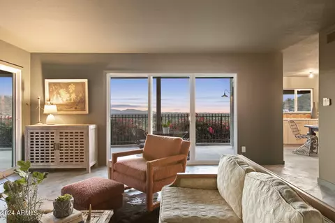 Living - 1734 E Gold Dust Ave, Phoenix, AZ 85020 photo 10 of 10