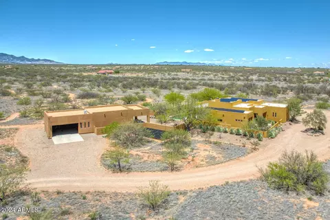 9697 E Three Canyons Rd, Hereford, AZ 85615 photo 2