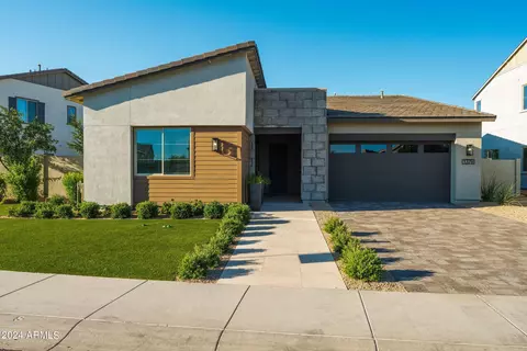 1379 E Narrowleaf Dr, Gilbert, AZ 85298