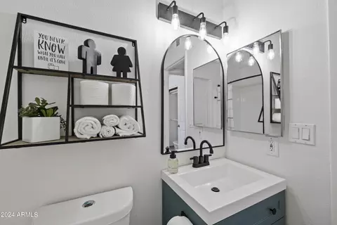 2554 E Villa Rita Dr, Phoenix, AZ 85032 photo 9