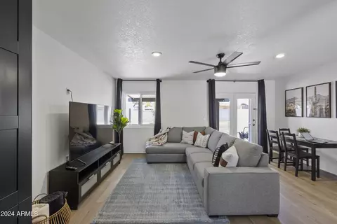 2554 E Villa Rita Dr, Phoenix, AZ 85032 photo 3