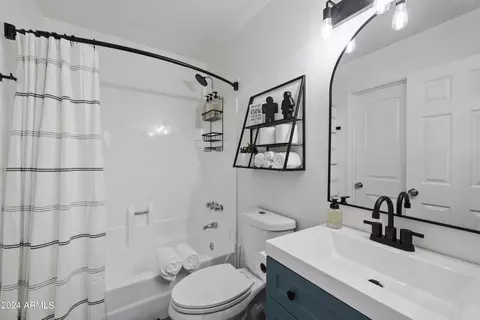 2554 E Villa Rita Dr, Phoenix, AZ 85032 photo 10