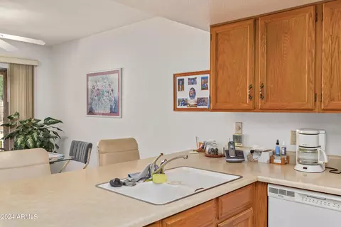 4774 E Kiva St, Phoenix, AZ 85044 photo 13