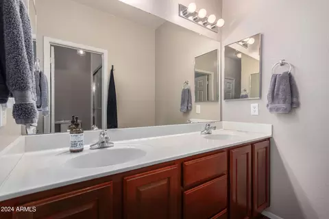 2602 E Jessica Ln, Phoenix, AZ 85040 photo 11