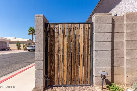 2602 E Jessica Ln, Phoenix, AZ 85040 photo 25
