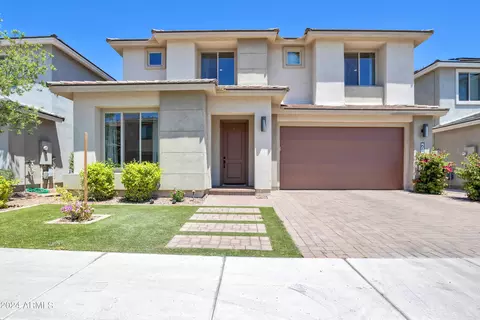 2962 E Sands Dr, Phoenix, AZ 85050