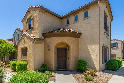 3667 E Zachary Dr, Phoenix, AZ 85050