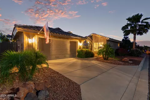 14372 W Shawnee Trl, Surprise, AZ 85374
