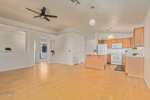 19009 N 11th Dr, Phoenix, AZ 85027 photo 7