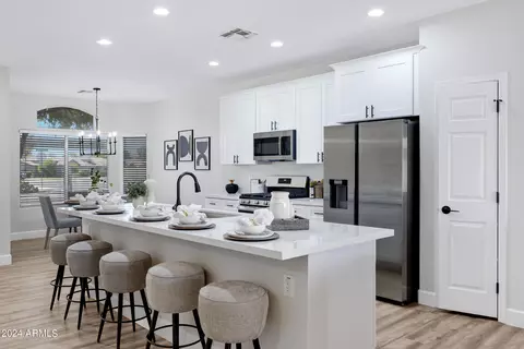 3798 E Thunderheart Trl, Gilbert, AZ 85297