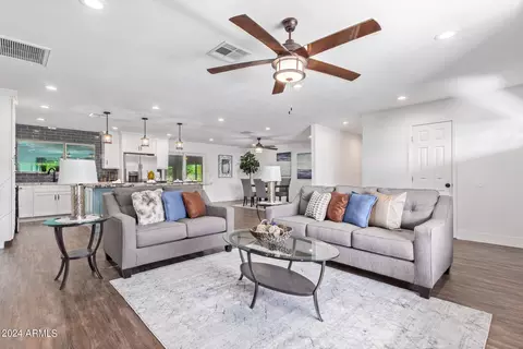 1004 N Constellation Way, Gilbert, AZ 85234 photo 9