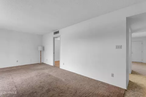 1317 E Carson Dr, Tempe, AZ 85282 photo 4