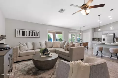 4307 E Meadow Lark Way, San Tan Valley, AZ 85140