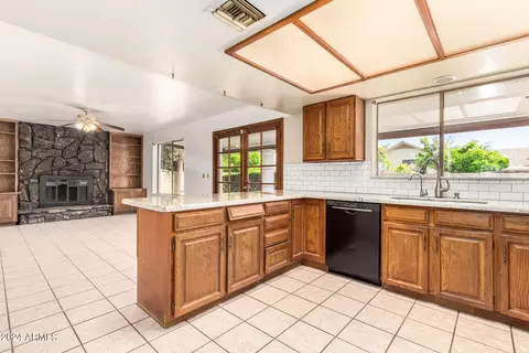 2051 E Kael Cir, Mesa, AZ 85213 photo 8