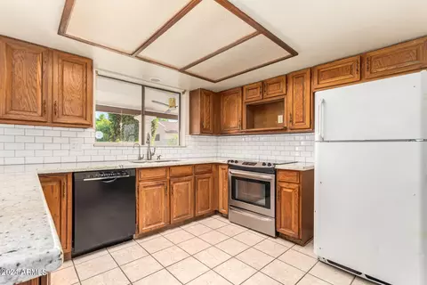 2051 E Kael Cir, Mesa, AZ 85213 photo 9