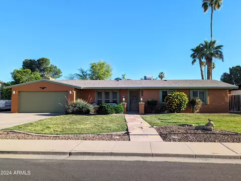 2452 Encanto St, Mesa, AZ 85213