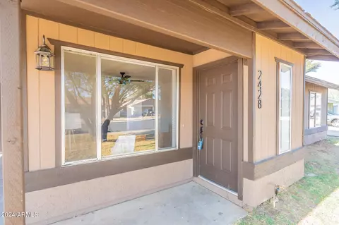 2428 E Irwin Cir, Mesa, AZ 85204 photo 5