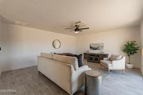 2428 E Irwin Cir, Mesa, AZ 85204 photo 6