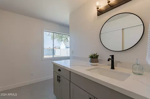 2428 E Irwin Cir, Mesa, AZ 85204 photo 28
