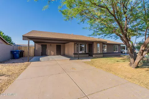 2428 E Irwin Cir, Mesa, AZ 85204 photo 3