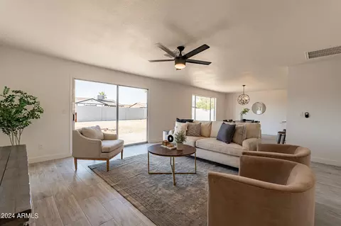 2428 E Irwin Cir, Mesa, AZ 85204 photo 8