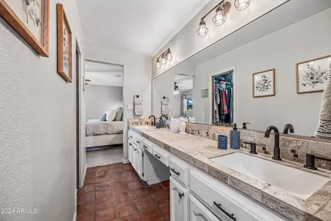 1023 E Lois Ln, Phoenix, AZ 85020 photo 37