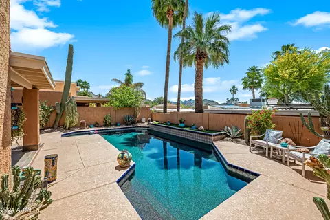1023 E Lois Ln, Phoenix, AZ 85020 photo 32