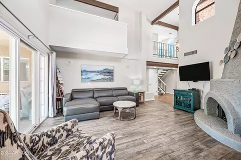 1023 E Lois Ln, Phoenix, AZ 85020 photo 8