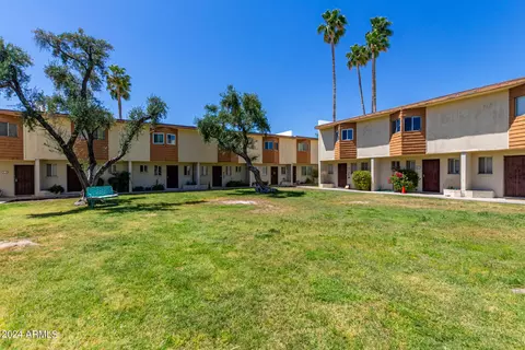 6040 N 15th St #37, Phoenix, AZ 85014