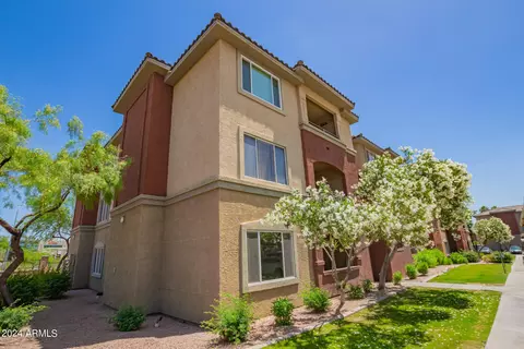 5401 E Van Buren St #2113, Phoenix, AZ 85008