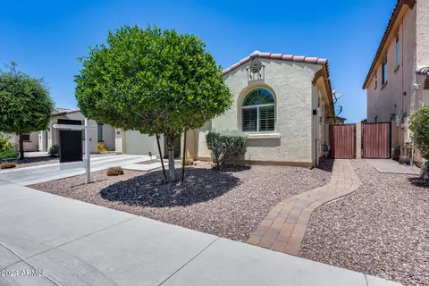 9144 W Dreyfus Dr, Peoria, AZ 85381