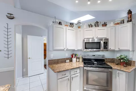 16222 N 1st Dr, Phoenix, AZ 85023 photo 9