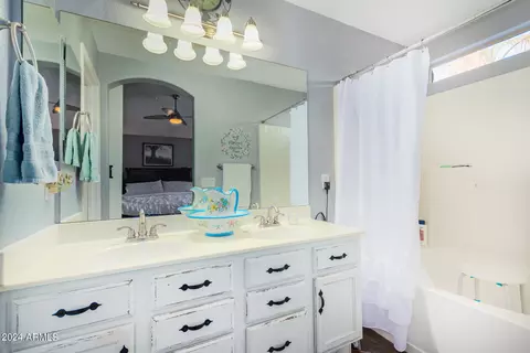 3335 E San Angelo Ave, Gilbert, AZ 85234 photo 9