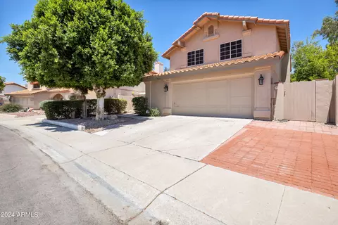 7644 W Tonto Dr W, Glendale, AZ 85308