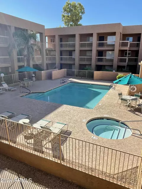 7494 Earll Dr #114, Scottsdale, AZ 85251