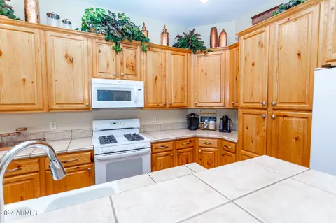 4155 E Muirfield Ct, Gilbert, AZ 85298 photo 6
