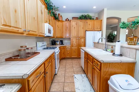 4155 E Muirfield Ct, Gilbert, AZ 85298 photo 5