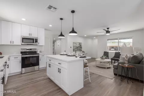 2250 E Janice Way, Phoenix, AZ 85022 photo 8