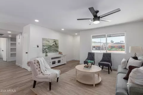 2250 E Janice Way, Phoenix, AZ 85022 photo 4