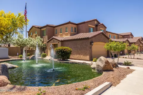 250 W Queen Creek Rd #156, Chandler, AZ 85248
