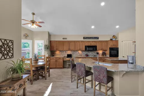 1019 W Sherri Dr, Gilbert, AZ 85233 photo 14