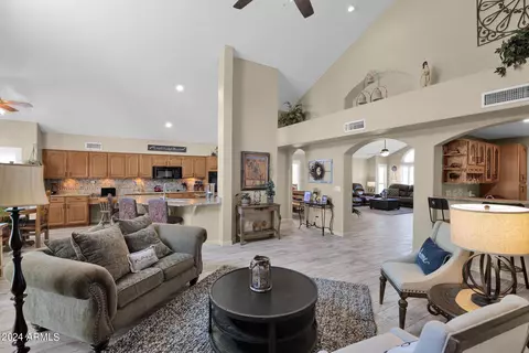 1019 W Sherri Dr, Gilbert, AZ 85233 photo 13