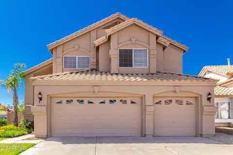3839 E Briarwood Ter, Phoenix, AZ 85048